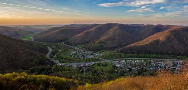 Click to read Pine Mountain State Resort Park